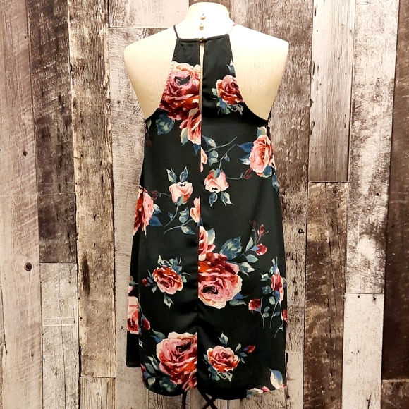 Summer Dress - Picture 4 of 7